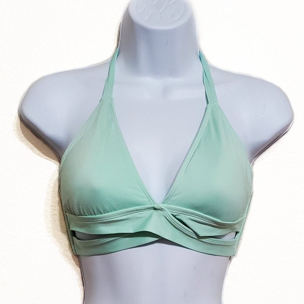 🌊 2/$15 Mossimo Halter Bikini Top Separate